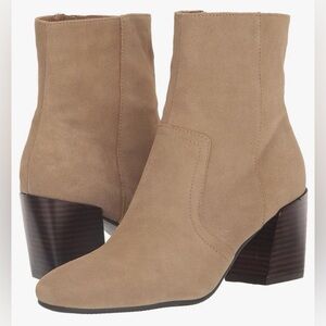 NEW w/o box Blondo Taupe Waterproof Suede Sadie Ankle Boots Women's Size 11 B